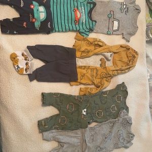 Newborn Carter’s outfits